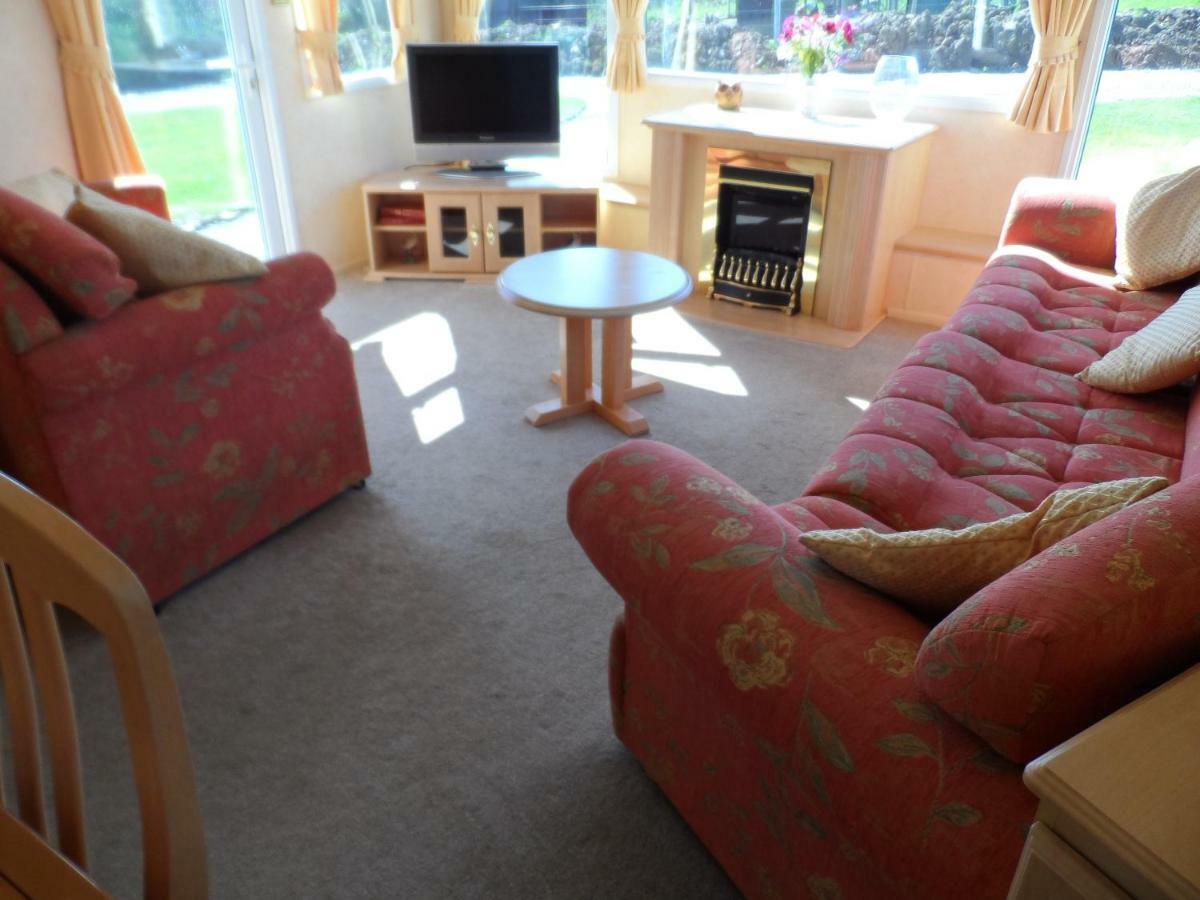 Luxury Mobile Home Near Perranporth Situated On A Quiet Farm Truro Exterior foto